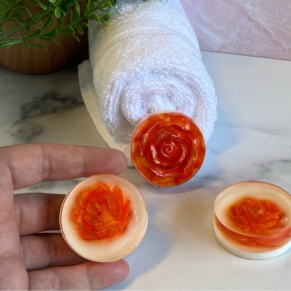 3 Bars Small Rose Round Soaps, Handmade ( PRICE IS FIRM ) - Picture 4 of 8